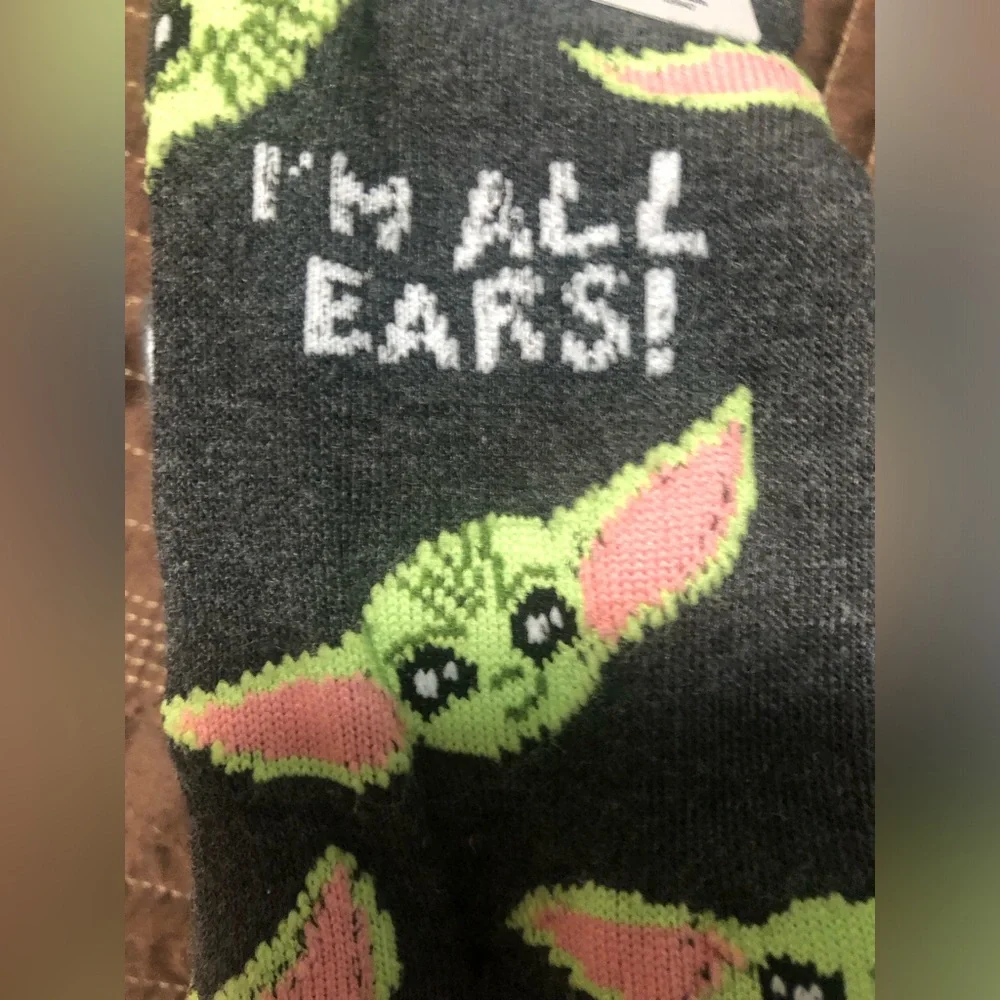 NWT Star Wars The Mandalorian The Child Baby Yoda Crew Socks 2 Pack Sz 6-1/2- 12
